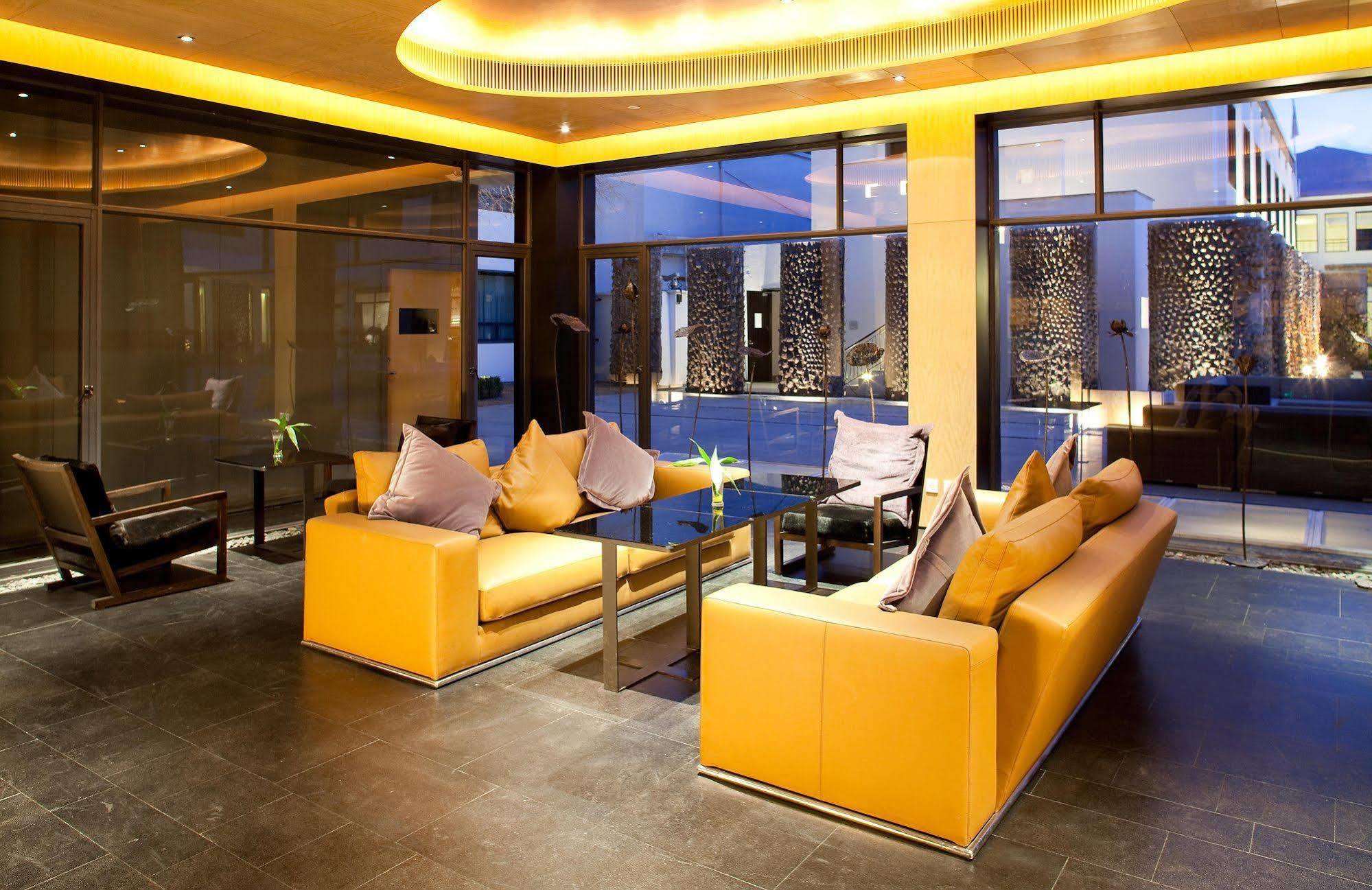 Four Points By Sheraton Lhasa Exteriör bild